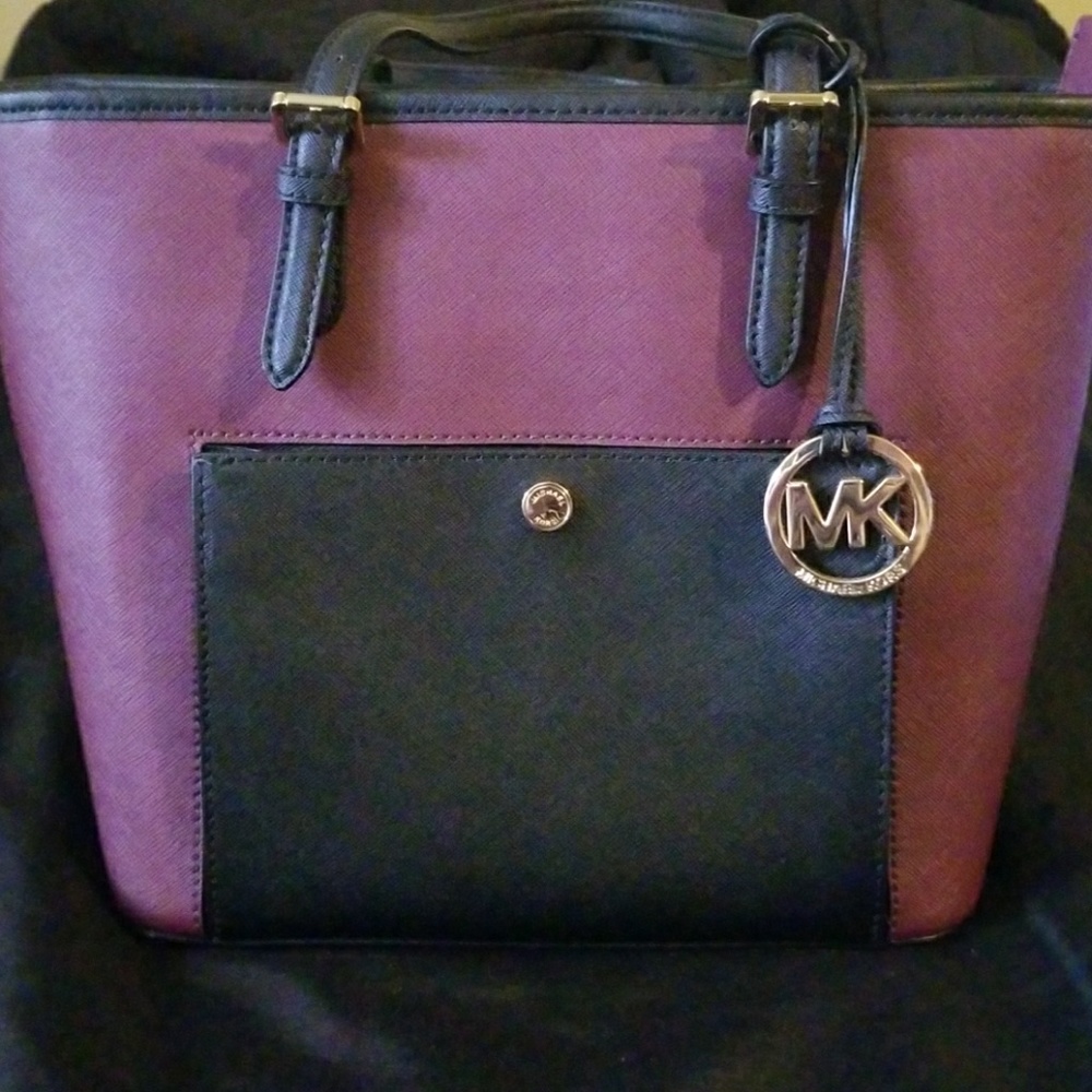 Michael kors purse
